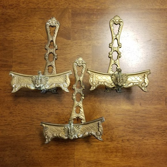 3 Vintage Brass Plate Holders - Picture 1 of 8